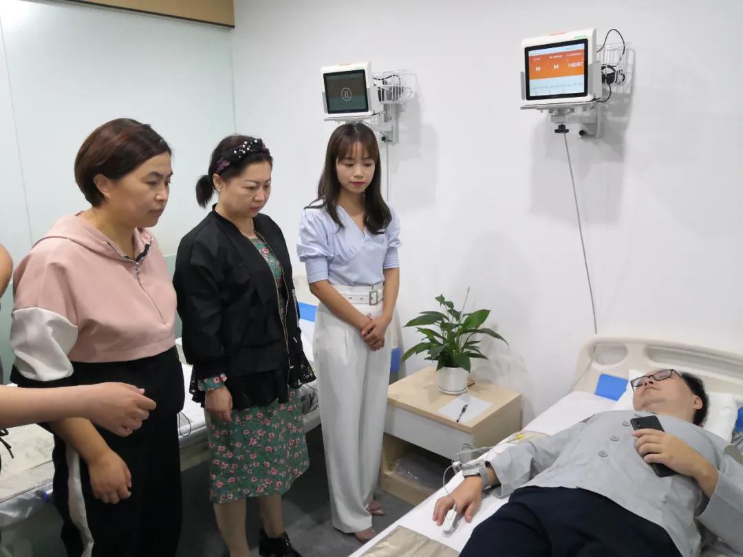 民政部“孺子牛奖”获得者新疆建设兵团王俊一行赴川考察剪影(图8)